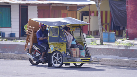 TRANSPORTASI RODA TIGA