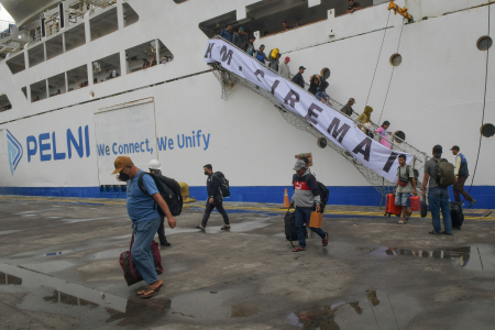 ARUS BALIK KAPAL LAUT
