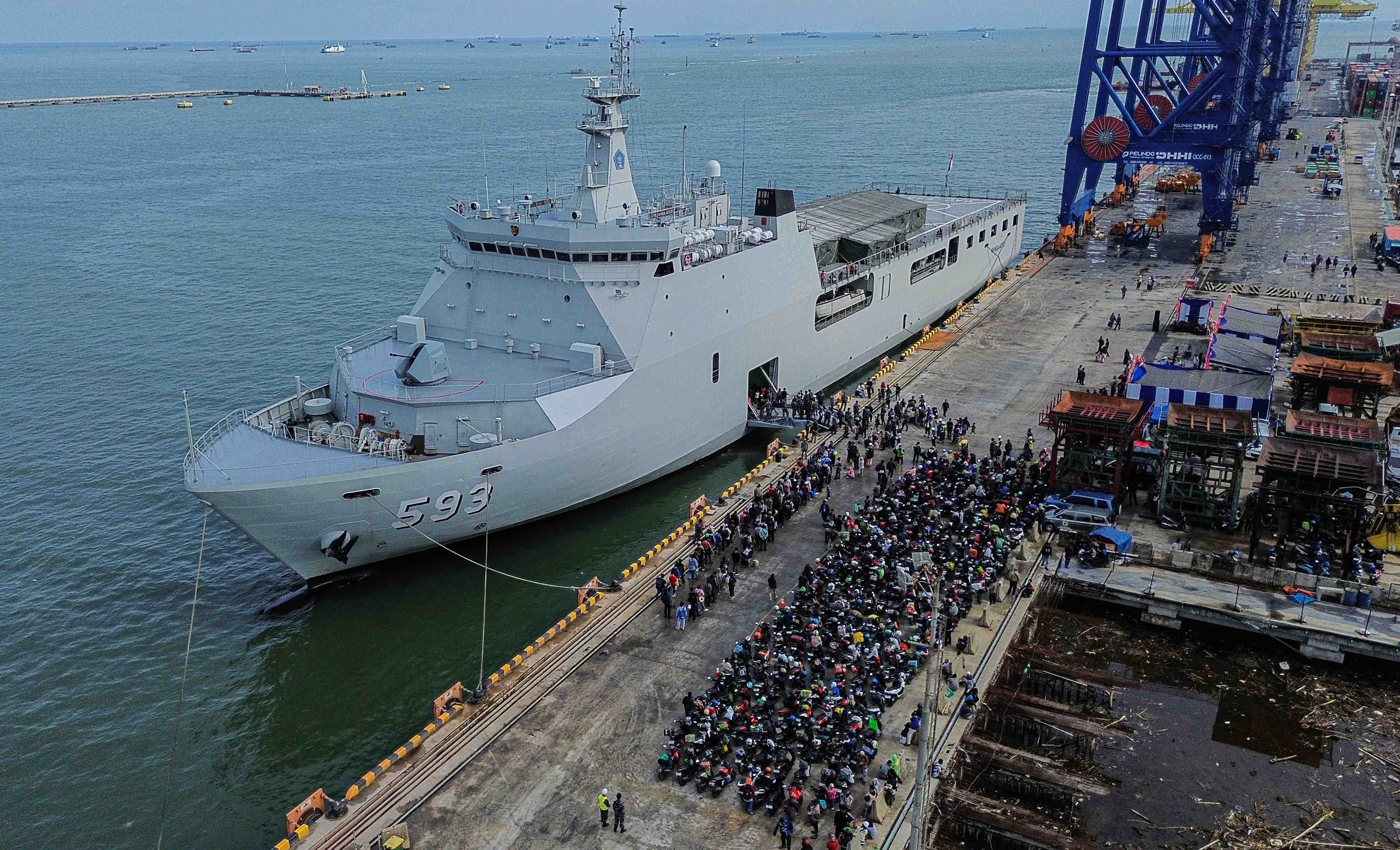 ARUS BALIK PEMUDIK GRATIS KAPAL TNI AL