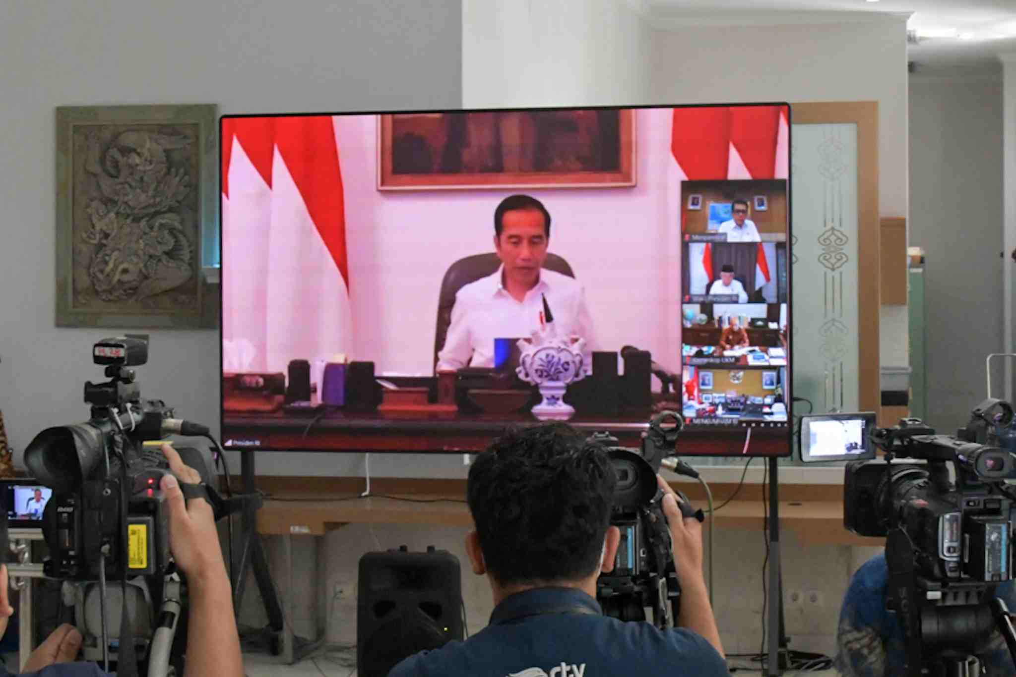 President Ensures Covid-19 Information Transparent and Open