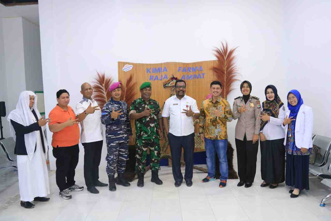 Apotek Kimia Farma Hadir di Raja Ampat