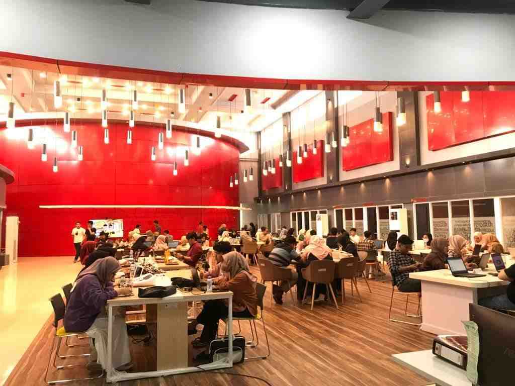 Gedung Bagindo Aziz Chan Youth Center "Diburu" Semua Kalangan