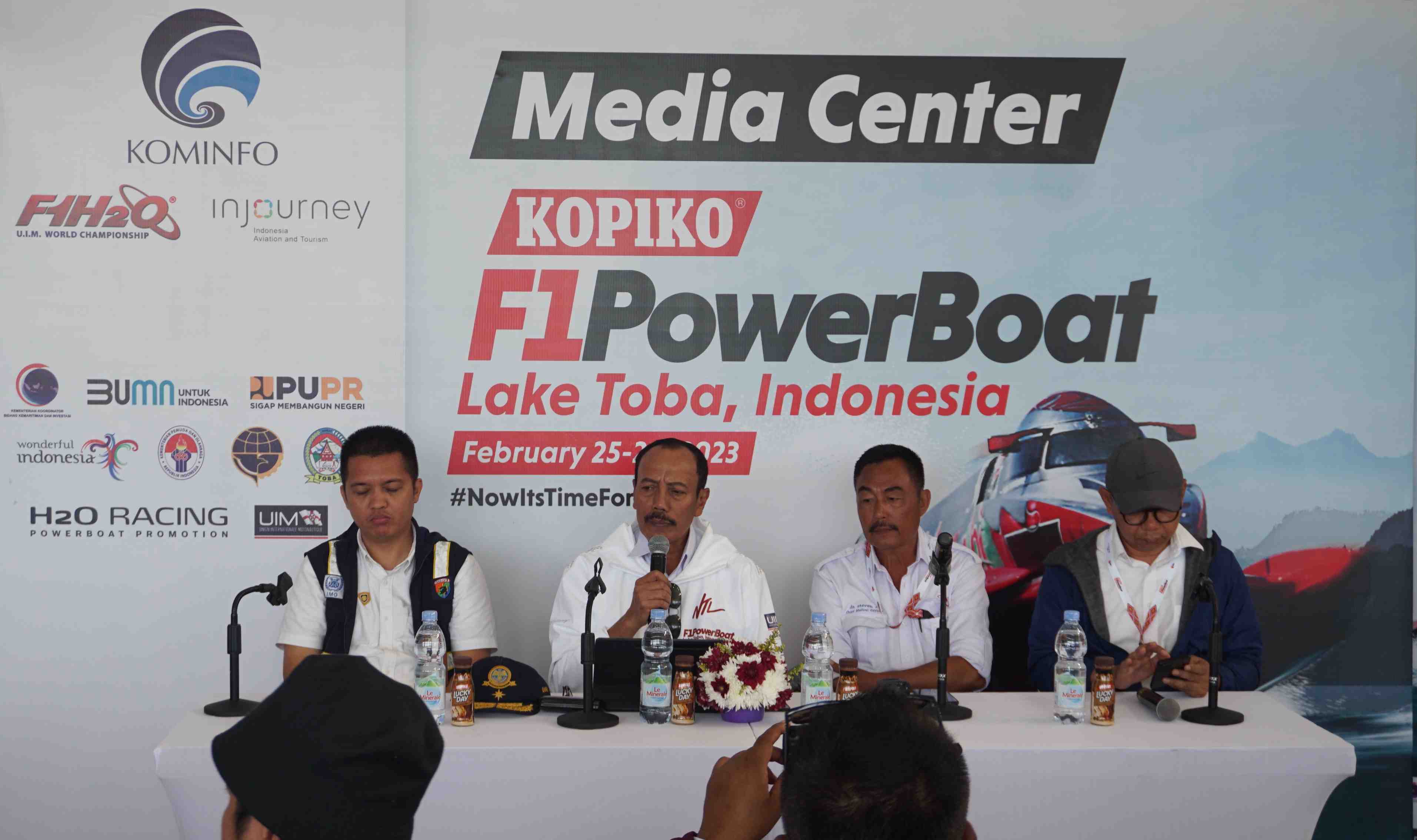 [SIARAN PERS] Seaplane Uji Coba Layani Wisatawan di F1 Powerboat Toba 2023