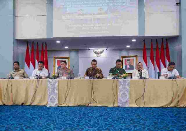 Pj Gubernur Heru Pastikan Pasokan Bahan Pokok di Jakarta Aman