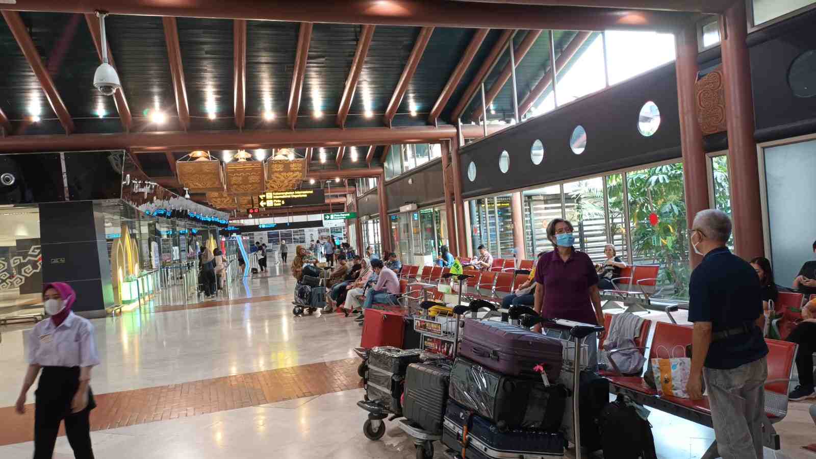Tidak Sedikit Masyarakat pada Hari H Lebaran Mudik Melalui Bandara Soetta