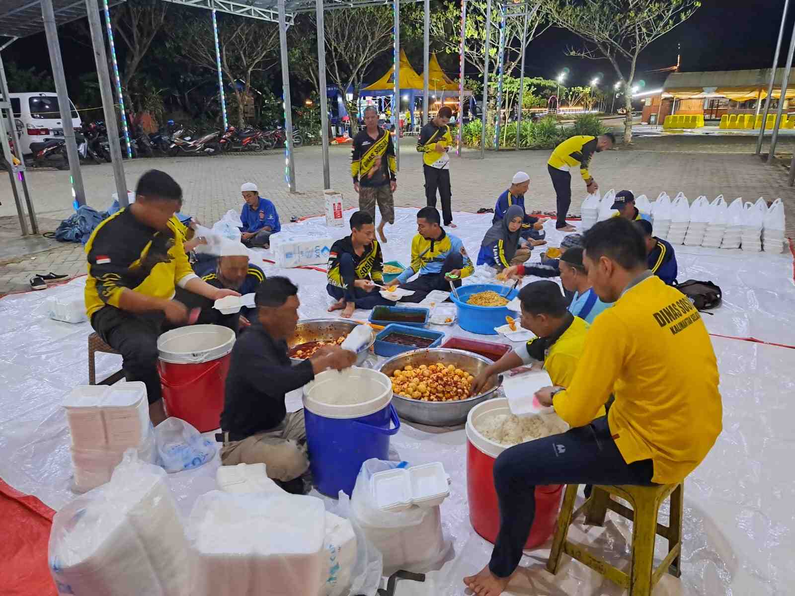 Gubernur Kalsel Sediakan Dapur Umum Pelayanan Makanan Gratis di Haul Datu Kelampayan