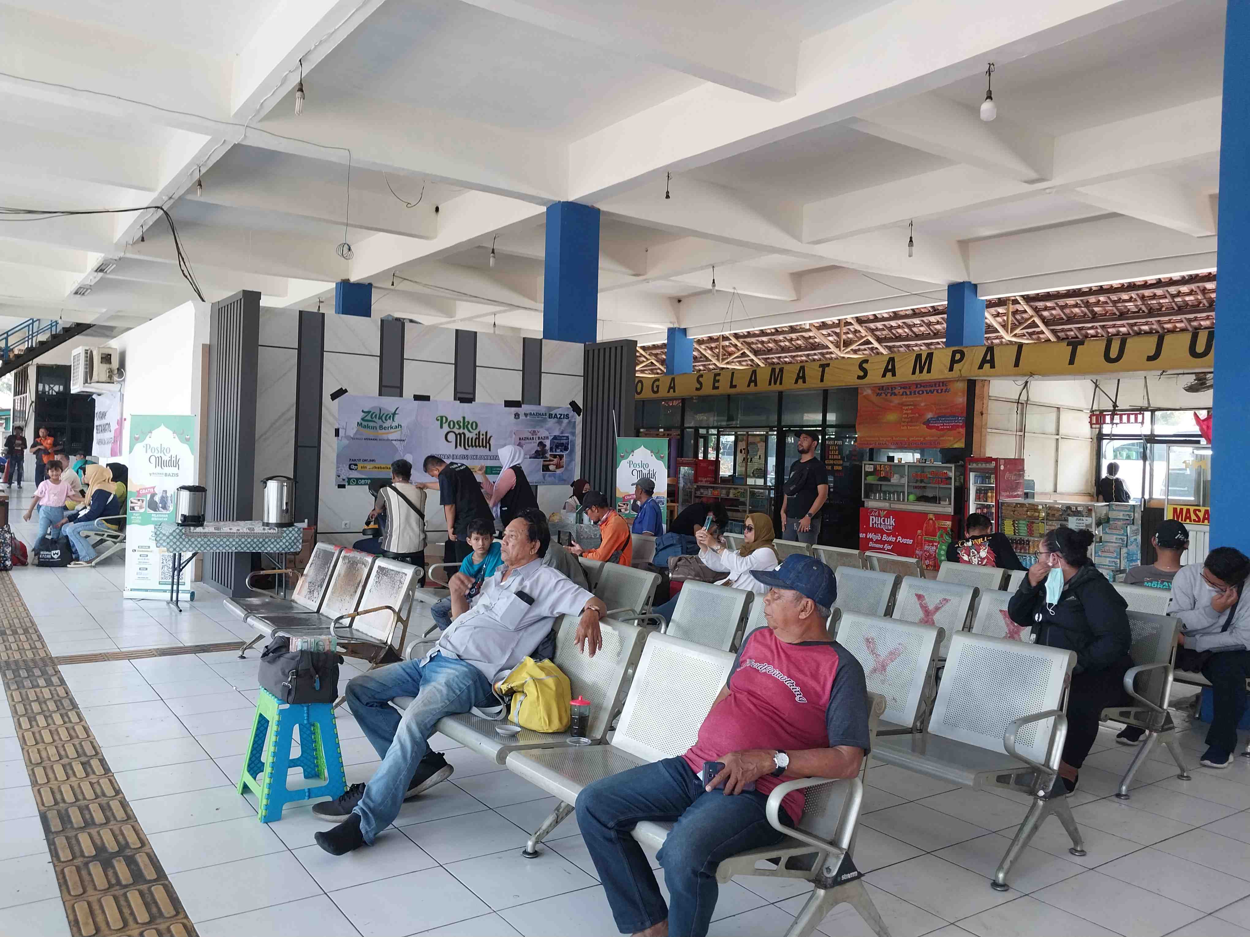 Arus Balik di Terminal Kampung Rambutan sudah Ramai sejak H+1 Lebaran 2023