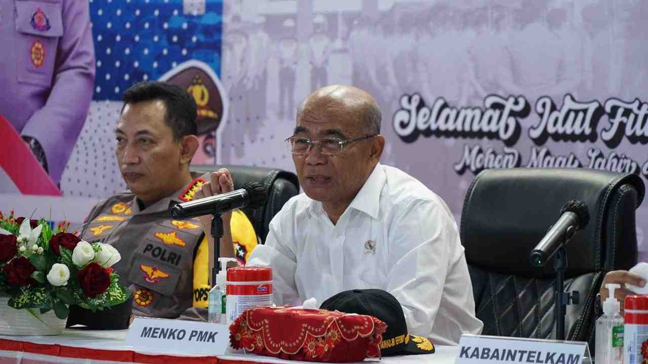 Tinjau Tol Kalikangkung, Menko PMK: Bawa Pengemudi Cadangan Cegah Kecelakaan