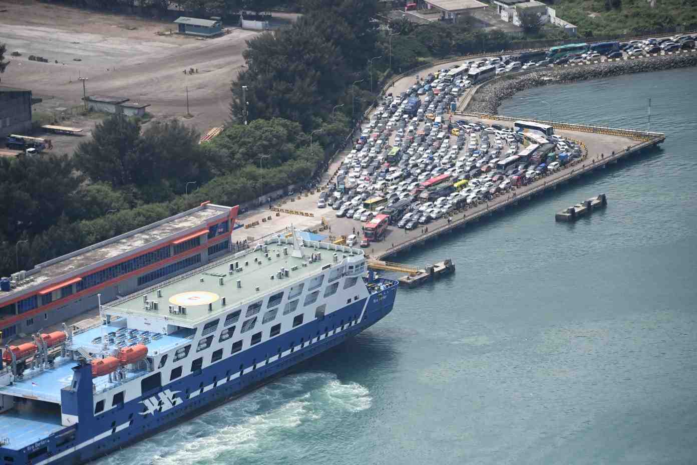 Volume Kendaraan Merak-Ciwandan ke Bakauheni Terkendali