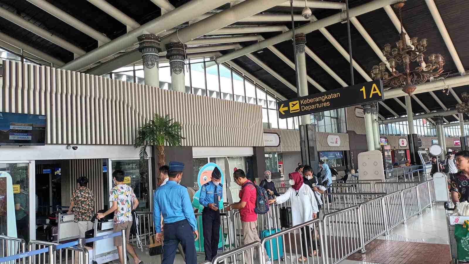 H-1 Lebaran Jumlah Penumpang Bandara Soetta Mulai Turun   