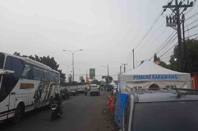 Ternyata Ini Penyebab Kemacetan Kerap Muncul di Simpang Jomin Cikampek