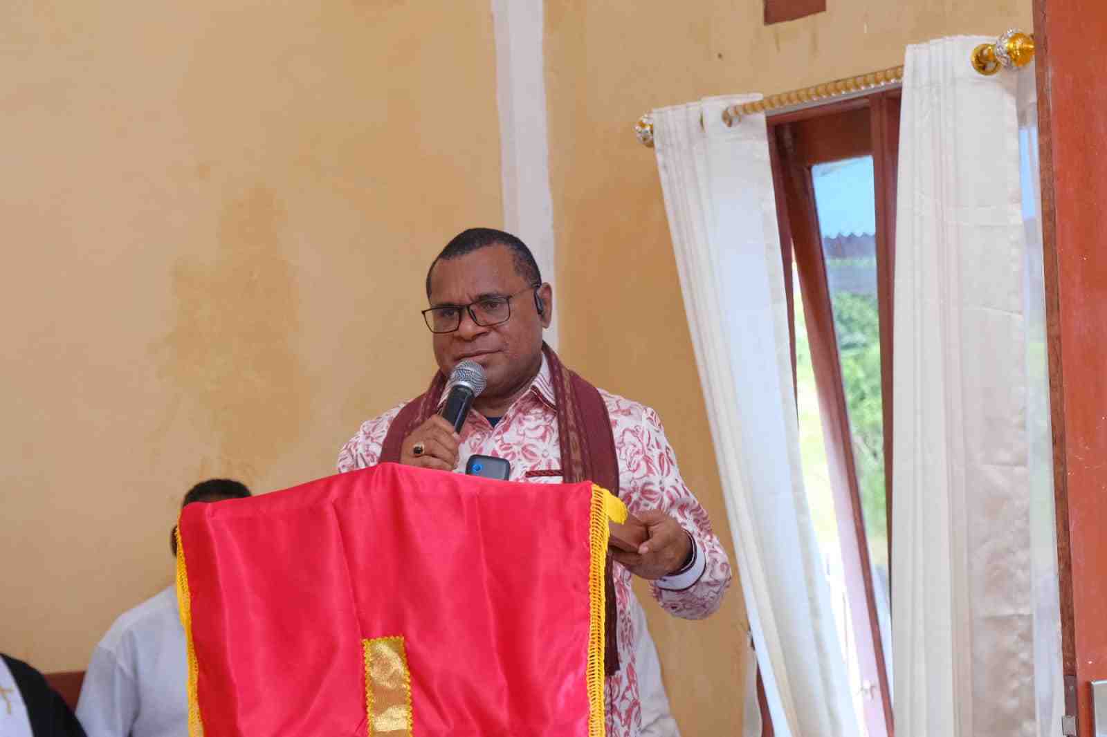 Warga Jemaat  Gereja Alfa Omega Kaum Diimbau Perlu Dirawat Gedungnya
