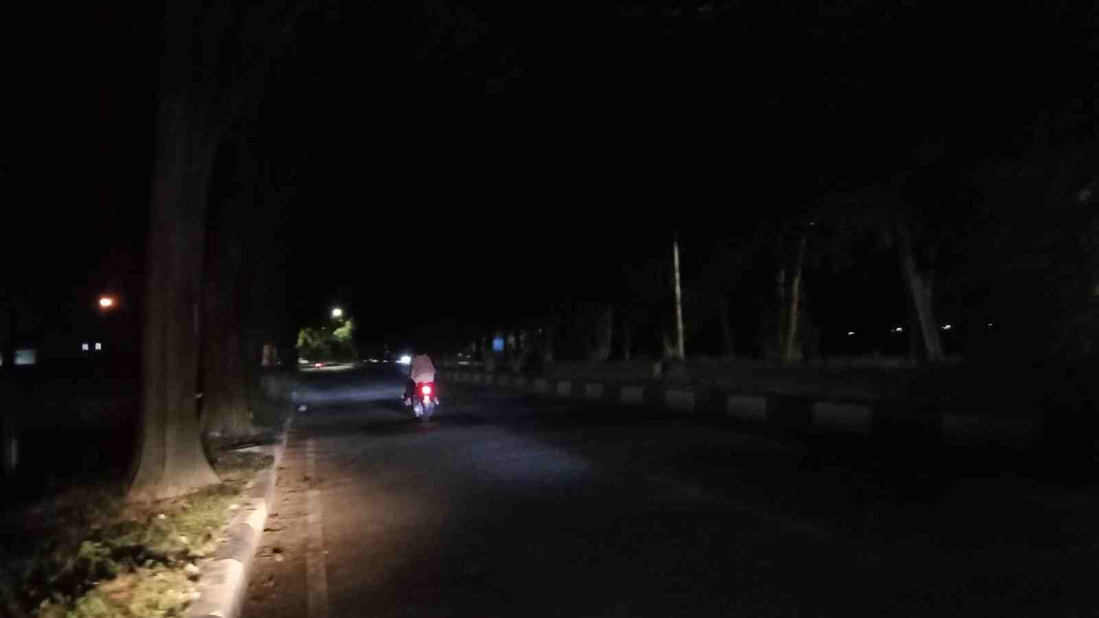 Lampu PJU Jembatan Lambaro Hingga Ke Bandara Banyak Yang Mati 