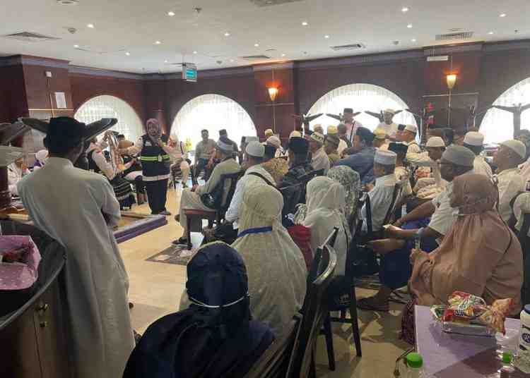 Tim Promkes Upayakan Promotif dan Preventif ke Jemaah Haji Indonesia