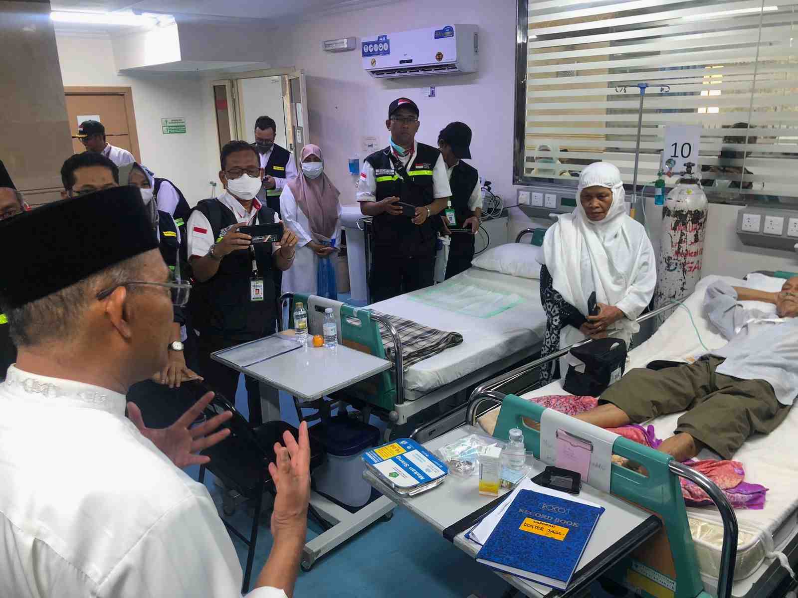 Menko PMK Imbau Jemaah Haji Lansia Jaga Kesehatan