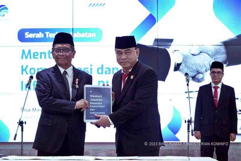 [SIARAN PERS] Sertijab Menkominfo, Menteri Mahfud MD: Kominfo Kantor Raksasa
