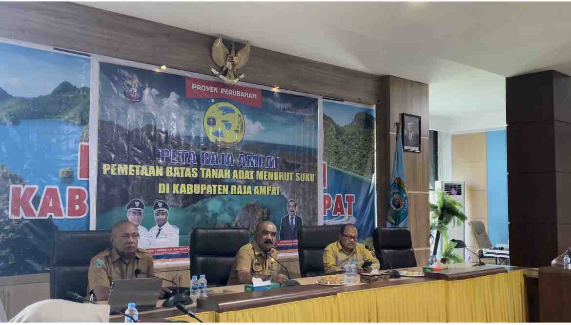 Sosialisasi  Pemetaan Batas Tanah Adat Menurut Suku di Raja Ampat