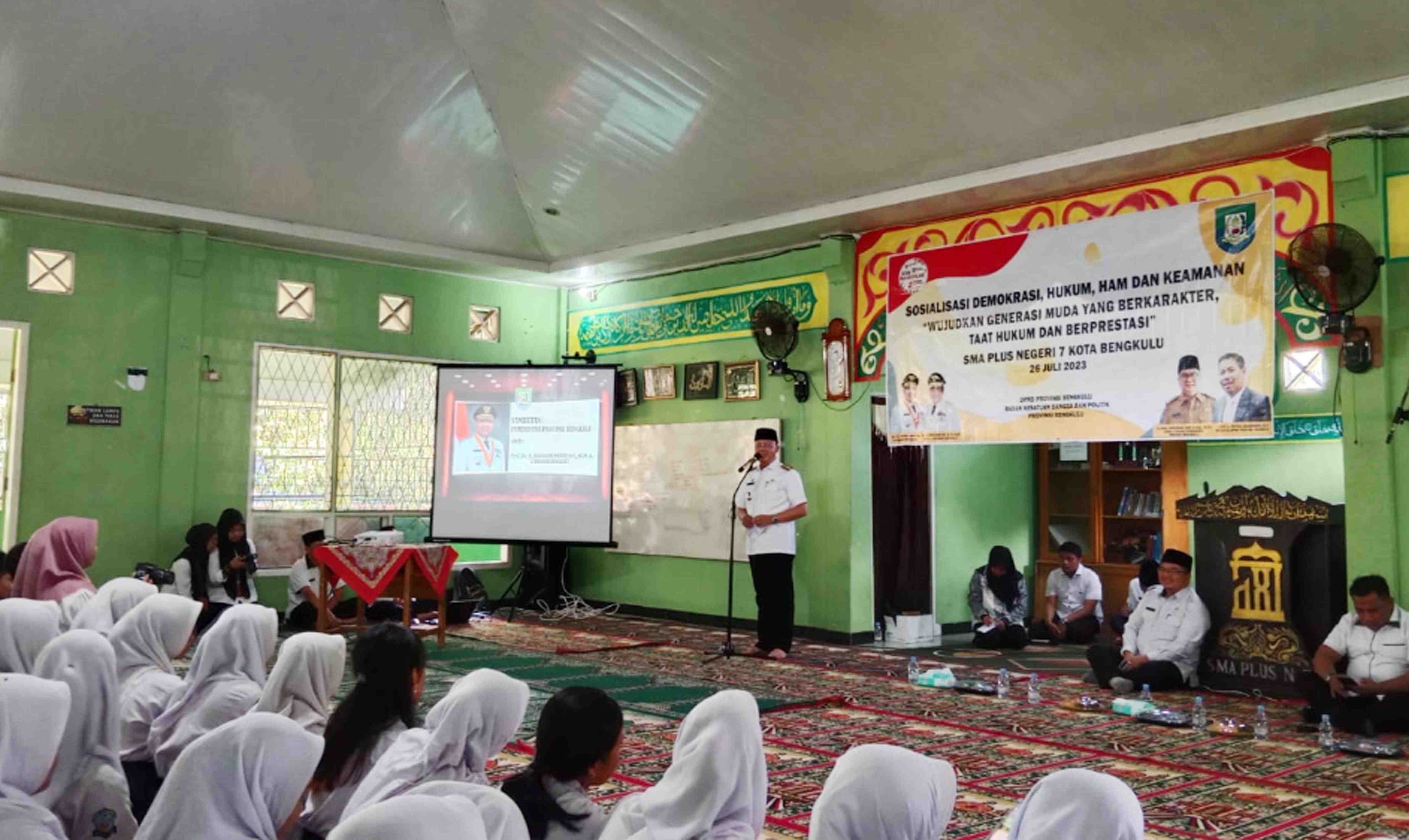 Gubernur Rohidin Sebut Pelajar Harus Pahami Nilai Demokrasi, Hukum dan HAM