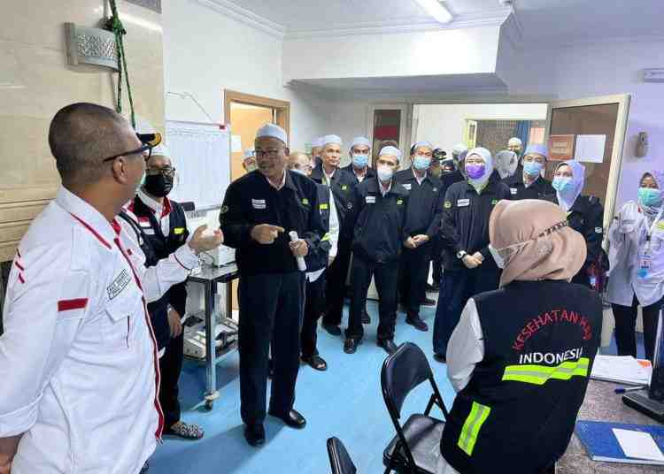 Kunjungan Persahabatan Tim Kesehatan Malaysia Daker Madinah ke KKHI