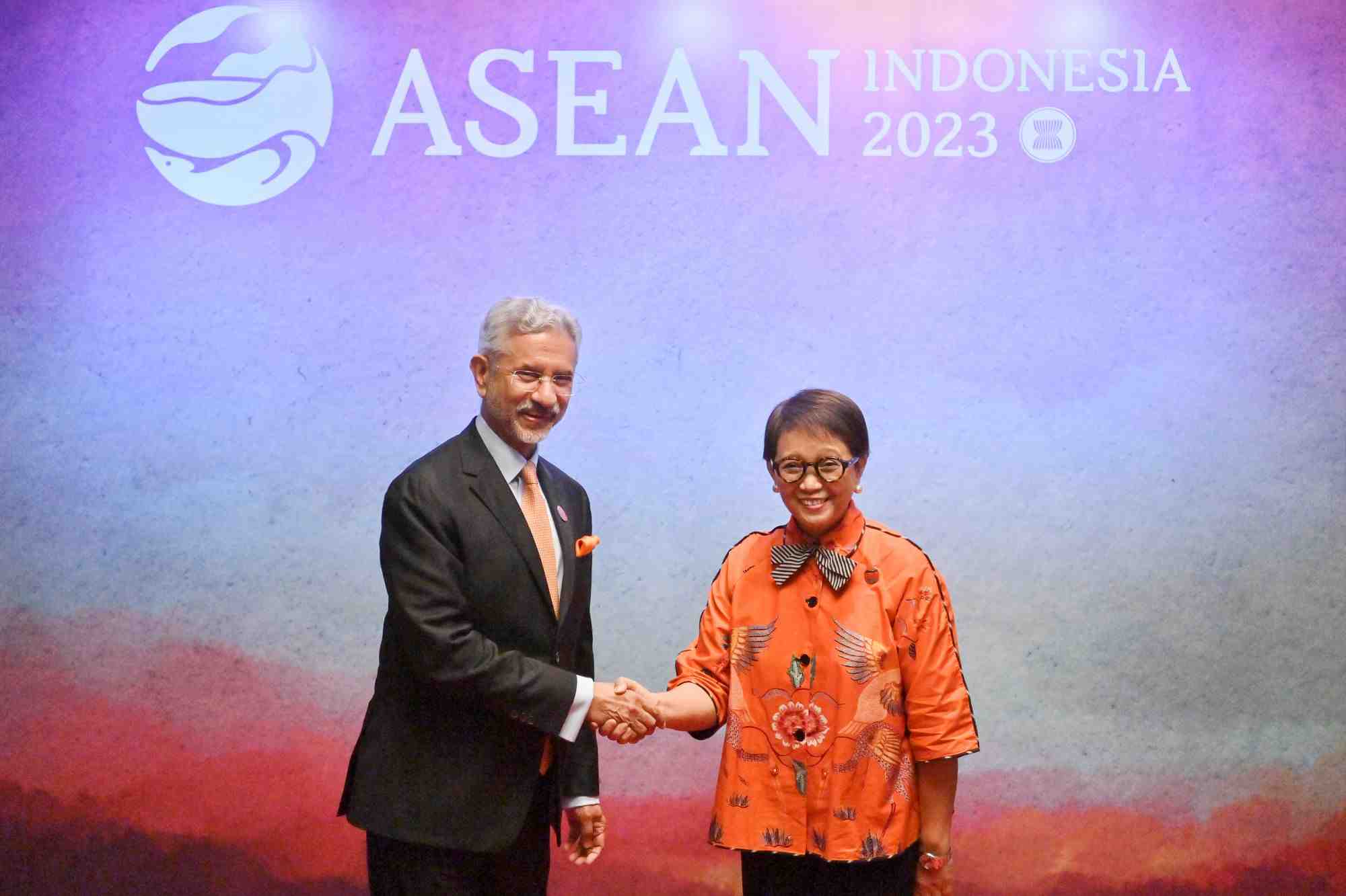 [SIARAN PERS] Bertemu Menlu India, Menlu RI Bahas Isu Myanmar dan G20