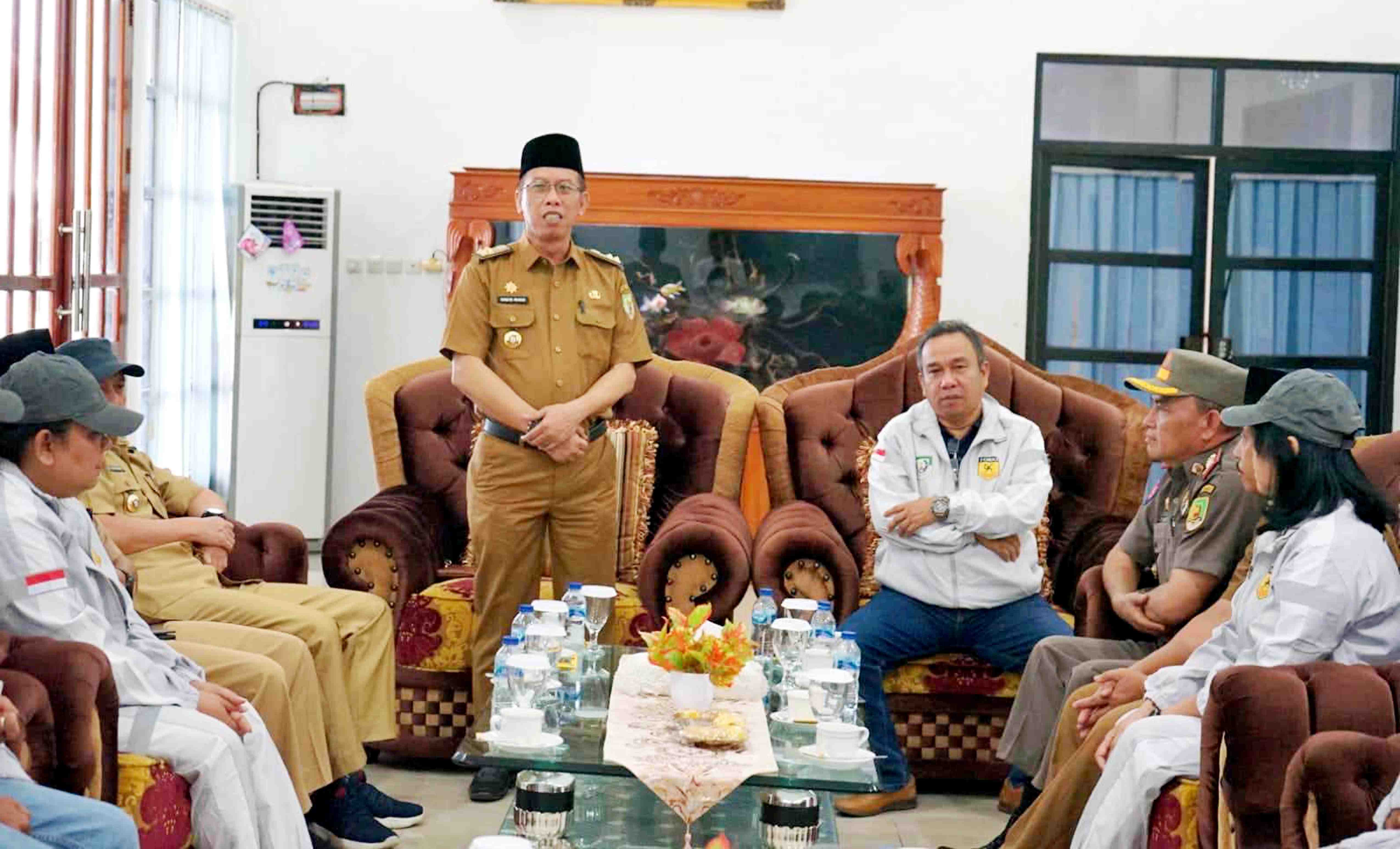 13 Atlet Karate ke Kalsel, Ketua Pengprov FORKI Muharamin: Luar Biasa Dukungan Pemprov Bengkulu 