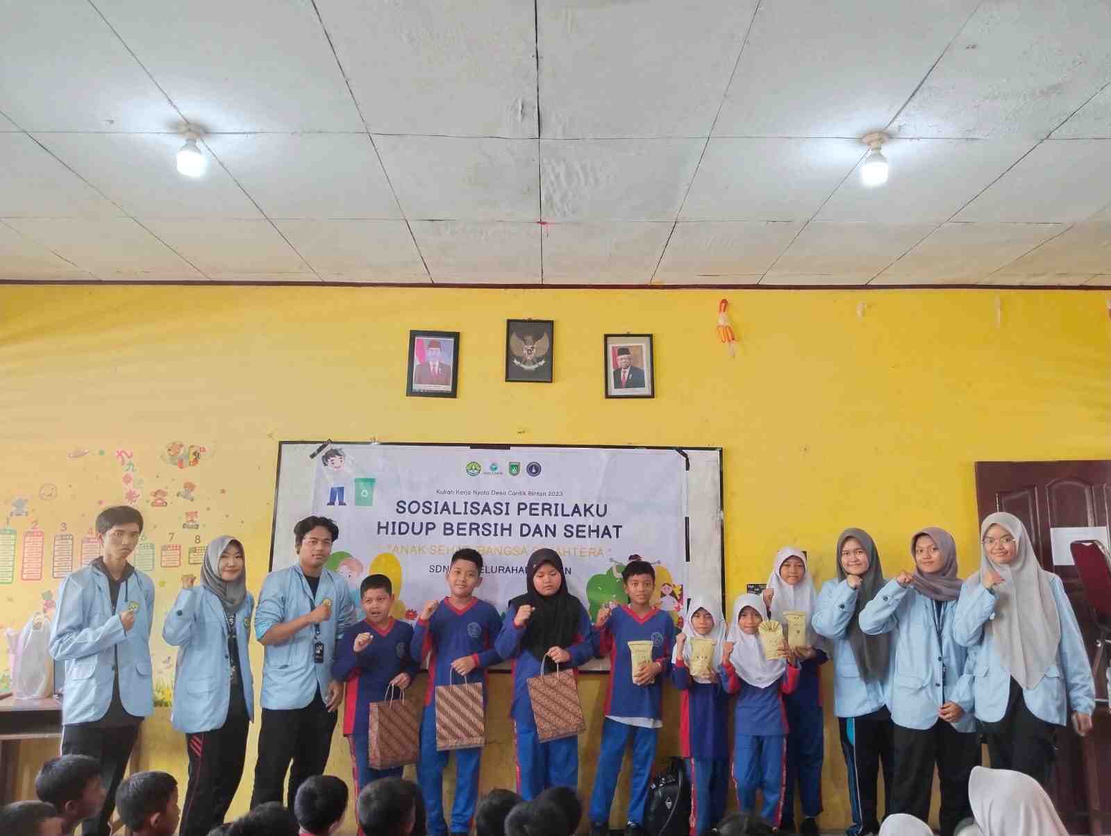 Mahasiswa KKN UNRI Gelar Sosialiasi PHBS di SD N 001 Bintan