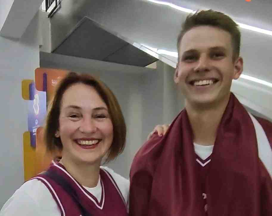 Dukung Latvia di FIBA World Cup, Agia Terbang 20 Jam