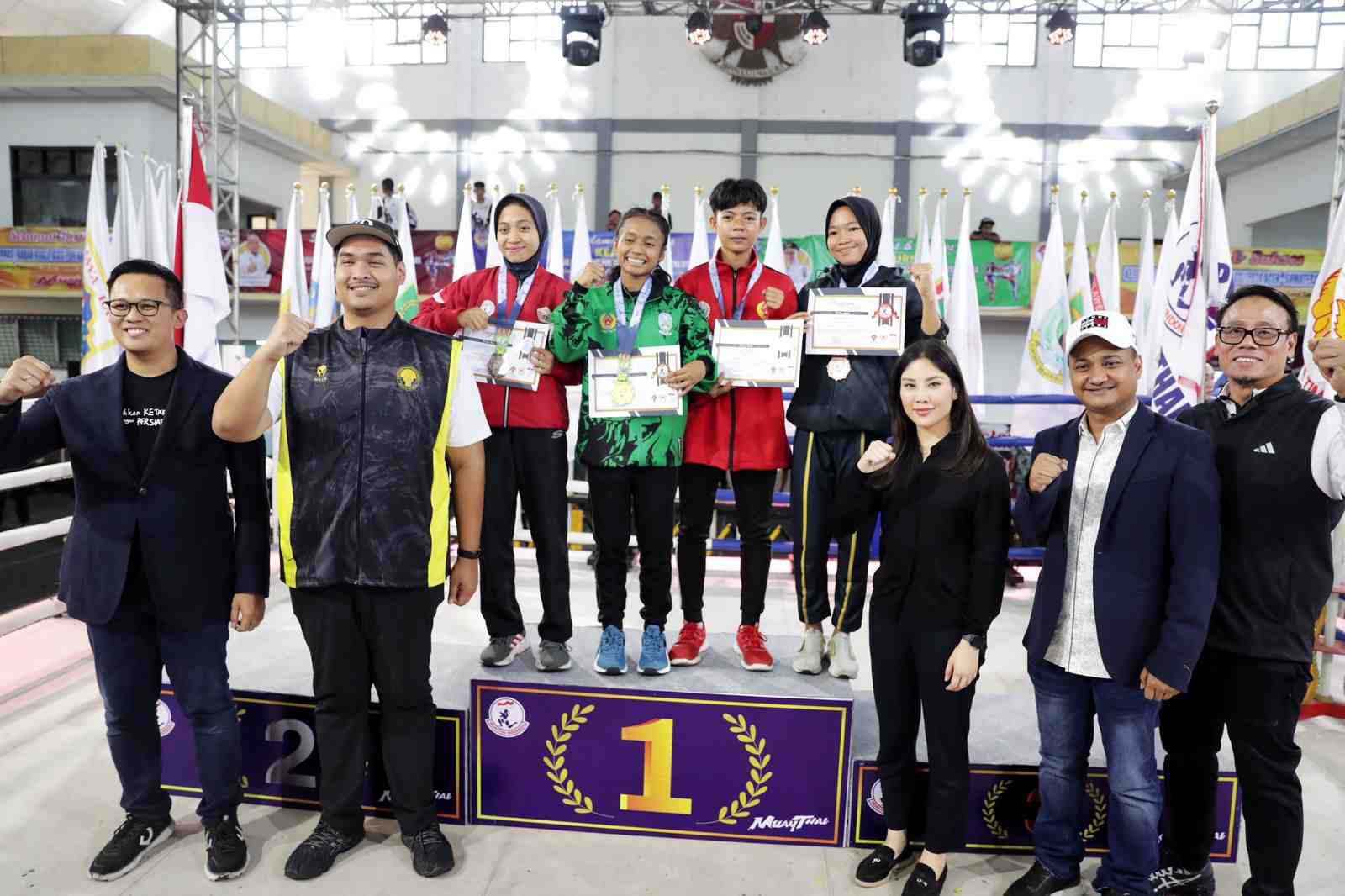 Menpora Tutup Kualifikasi PON Cabor Muaythai di Surabaya
