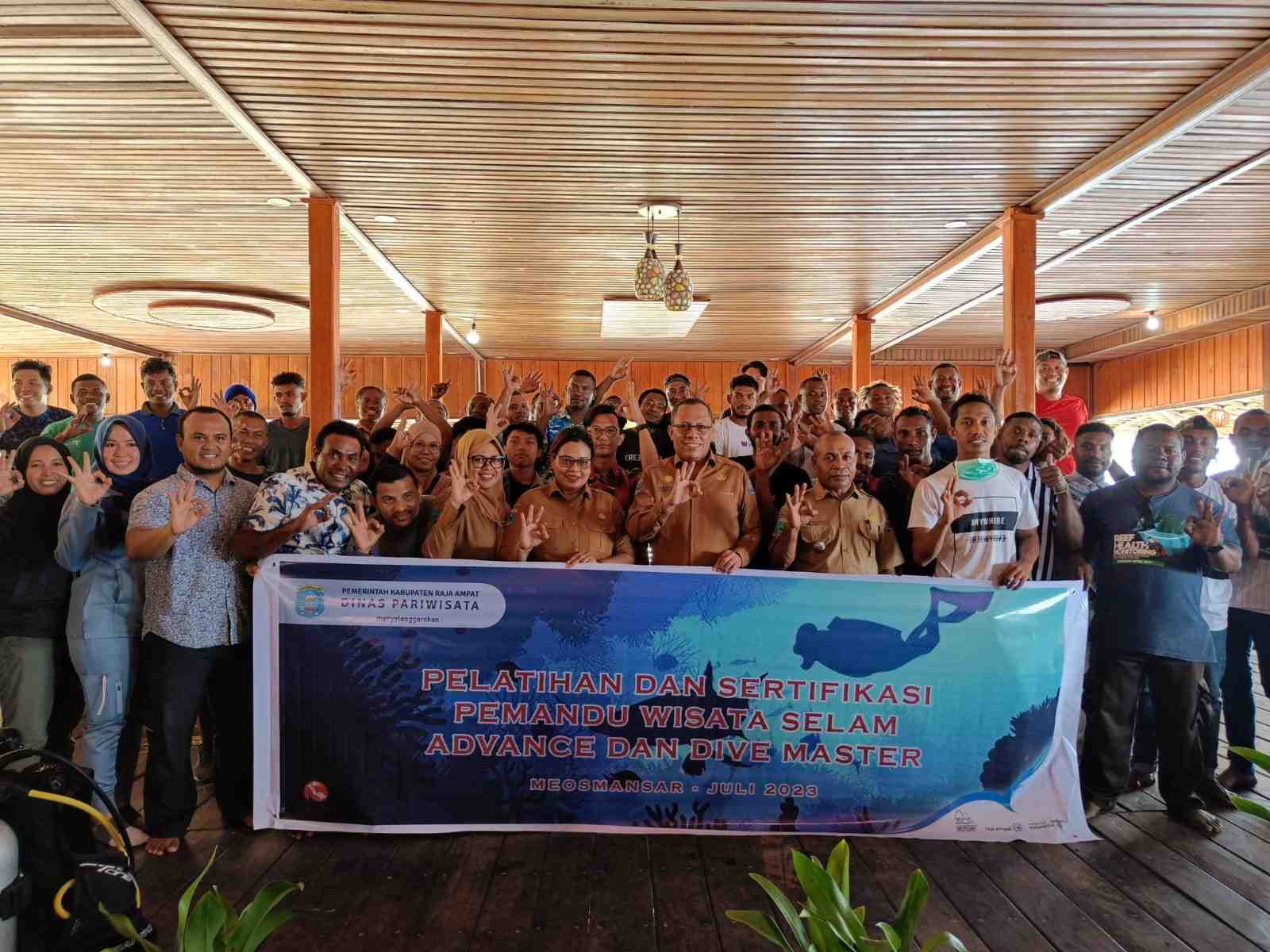 Pelatihan Sertifikasi Selam Advance dan Dive Master Bagi Pelaku Usaha Wisata