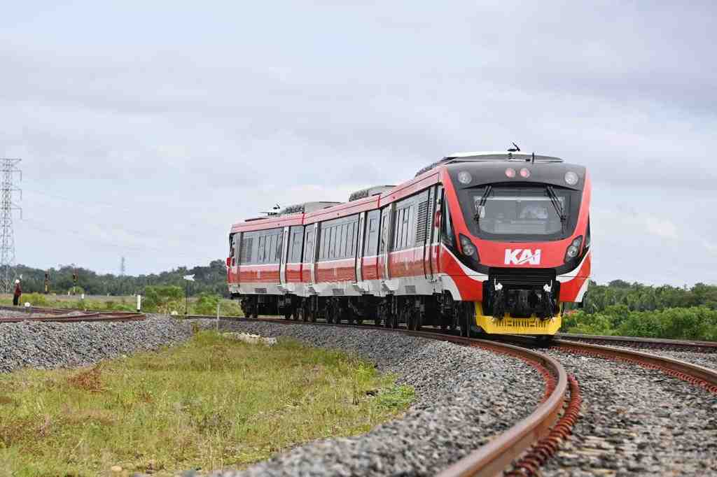 KAI Catat Tren Kenaikan Volume Pengguna Commuter Line Setiap Awal Minggu