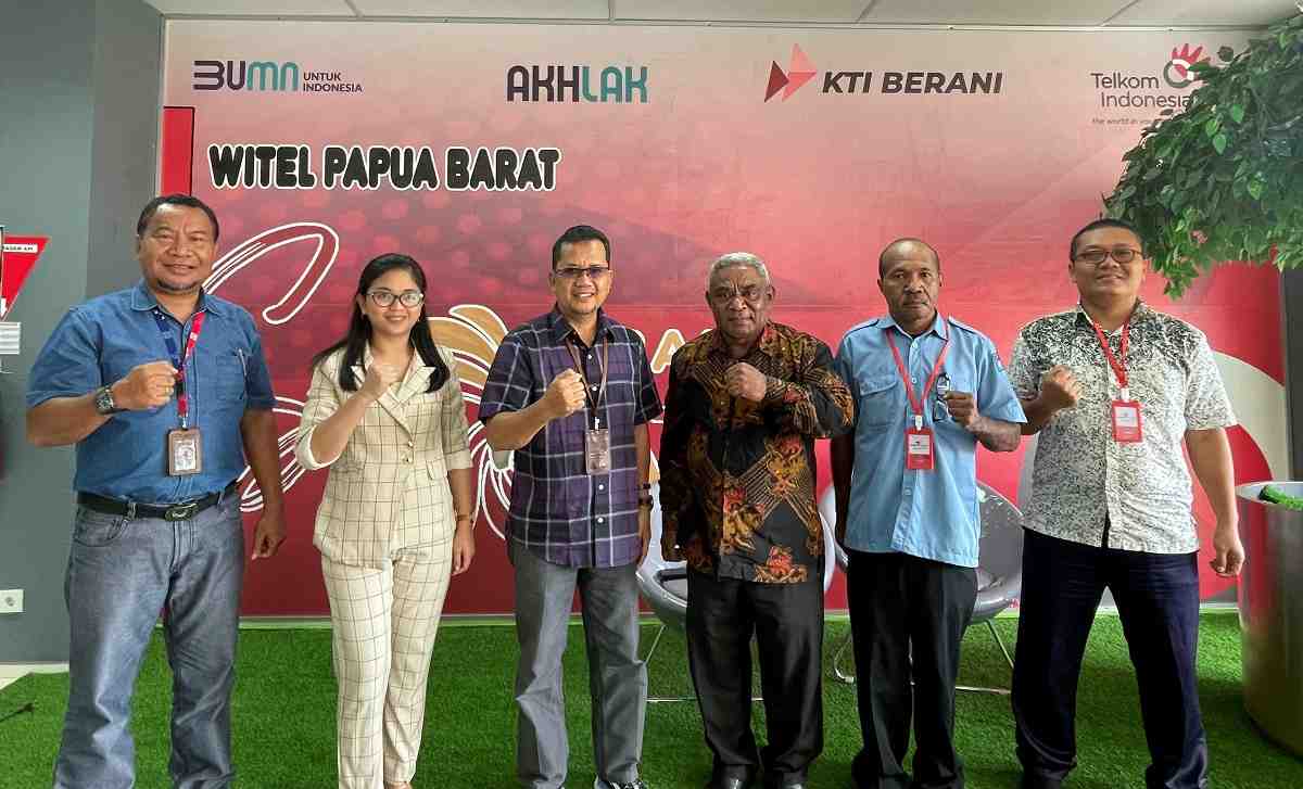 Perkuat Jaringan Internet, Kominfo Tanda Tangan PKS dengan PT. Telkom Papua Barat