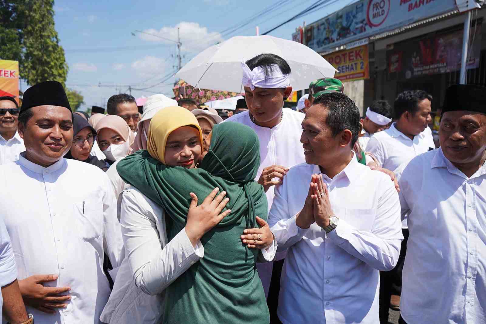 Kepulangan Cak Thoriq ke Desa Sukosari Disambut Antusias Masyarakat