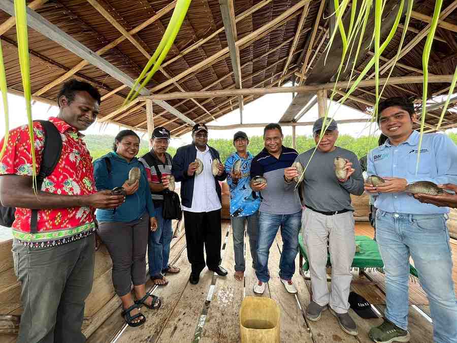 Wakil Bupati Raja Ampat Buka “Sasi’ Teripang di Kampung Waifoi-Teluk Mayalibit
