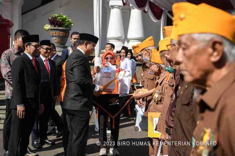 [SIARAN PERS] Menkominfo Ajak Pemuda Lanjutkan Perjuangan Pahlawan Postel