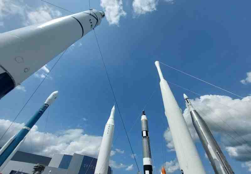 Proyek Pembuatan Hot Backup Satellite Rp5,2 Triliun Disetop 