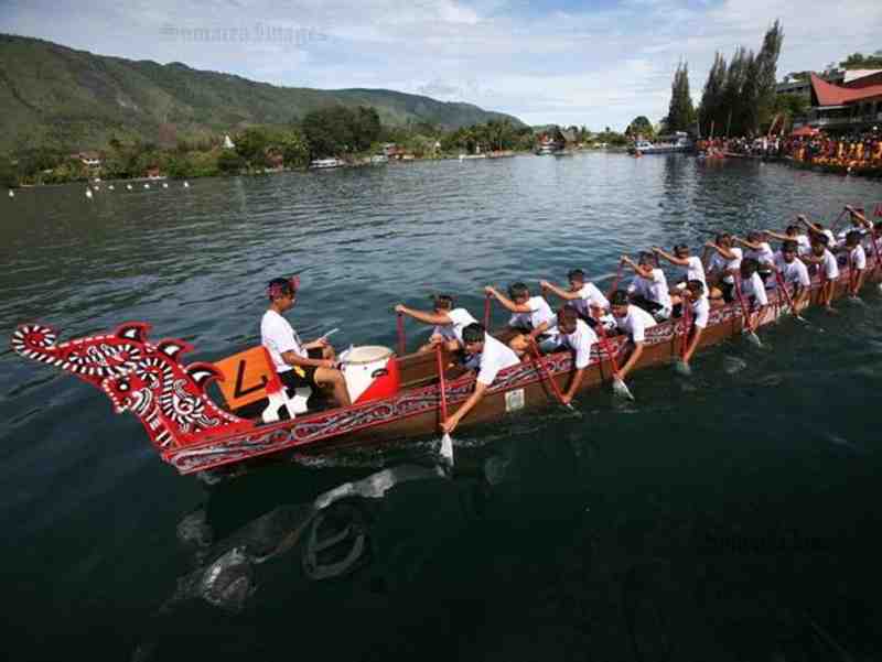 Kompetisi Balap Solu Bolon Danau Toba Terbesar Digelar di Samosir 