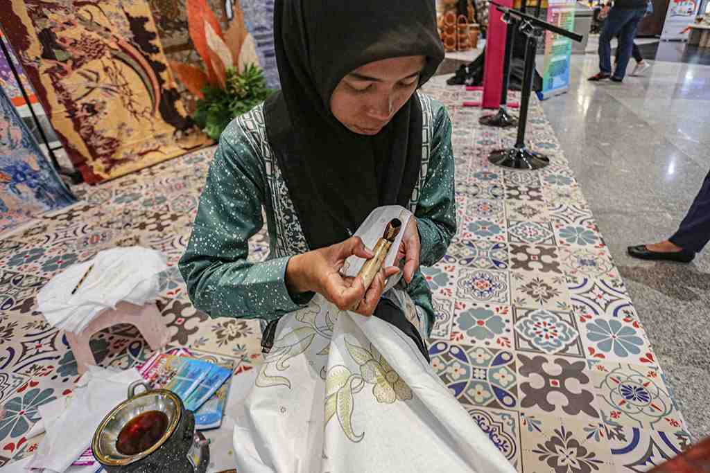 Selayang Pandang Kampung Batik Laweyan