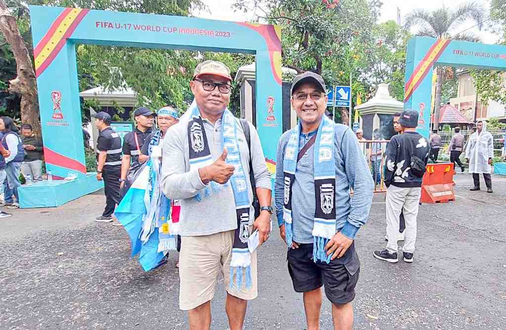 Demi Saksikan Semifinal Piala Dunia U-17, Warga Denpasar Rela Terbang ke Solo