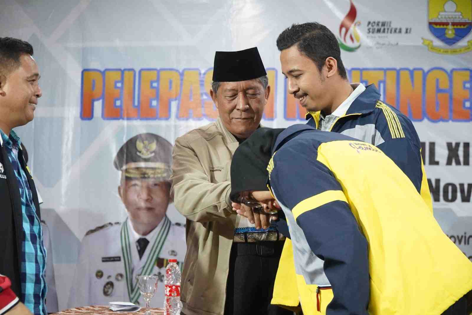 Wagub Sani Lepas Kontingen Jambi Ikuti Porwil XI Sumatra di Riau