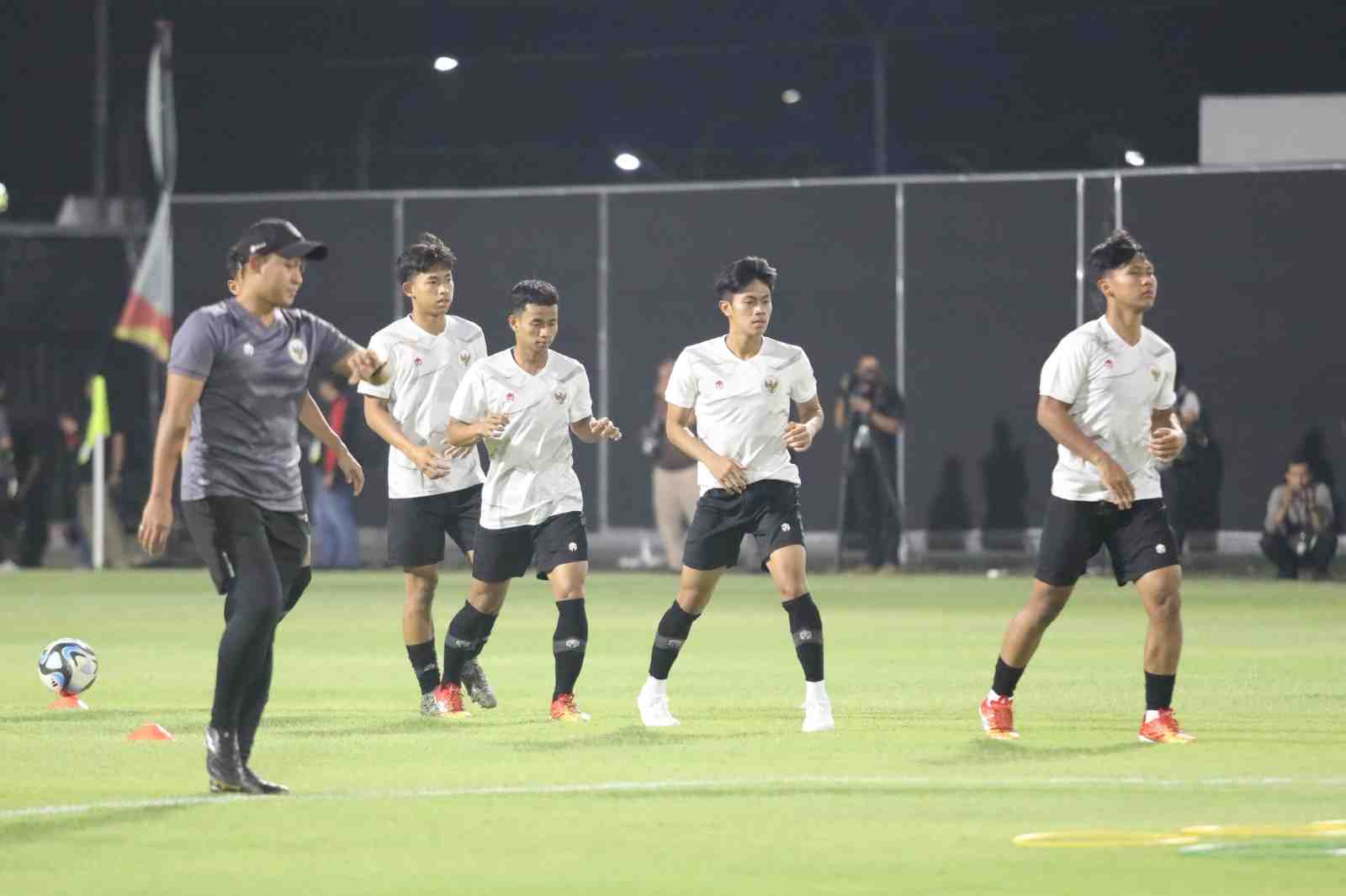 Pelatih Timnas U-17 Bima Sakti Ingin Pemainnya Bermain Lepas di Setiap Laga
