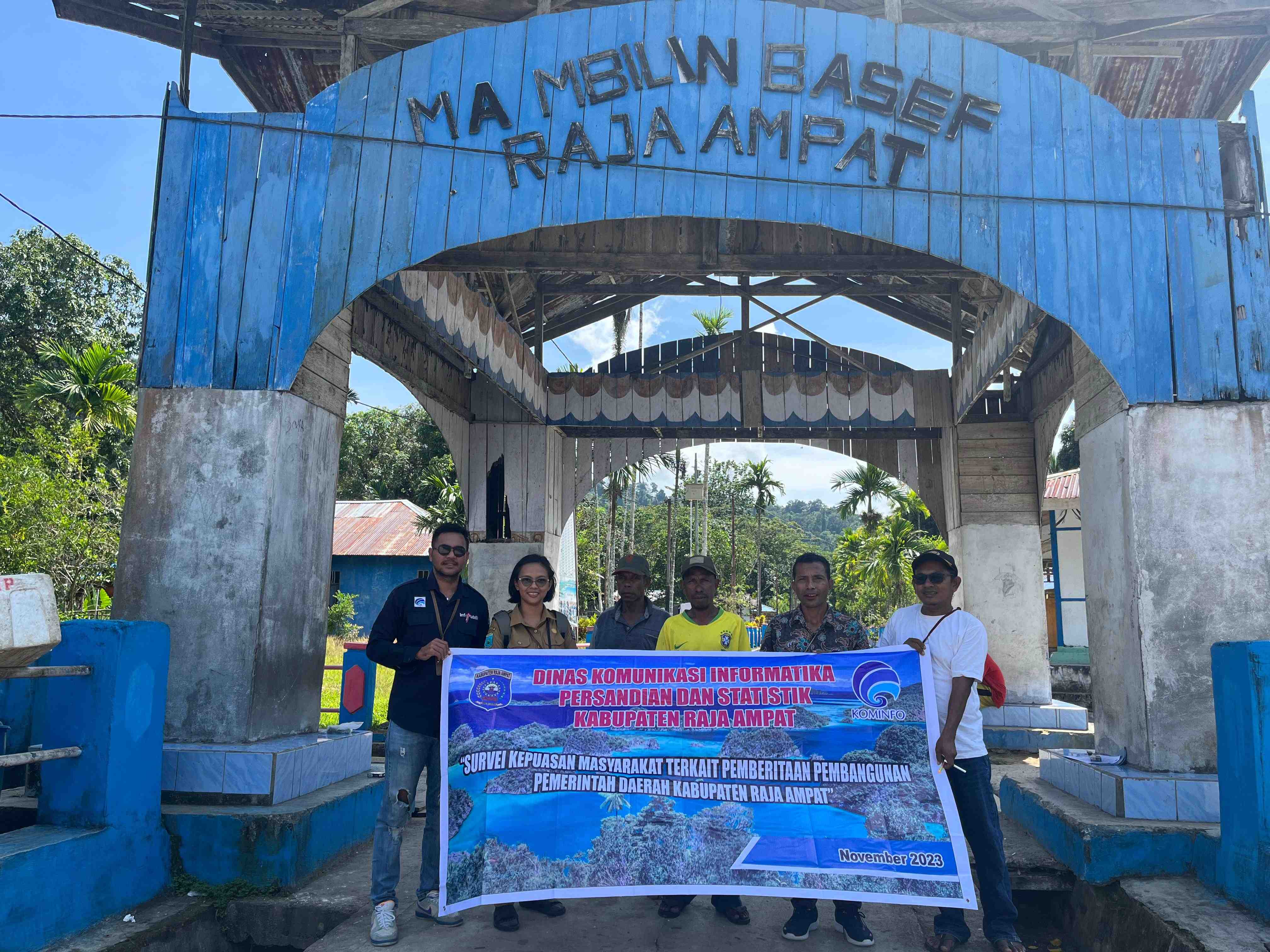 Diskominfo Raja Ampat Survei Kepuasan Masyarakat di Distrik Teluk Mayalibit
