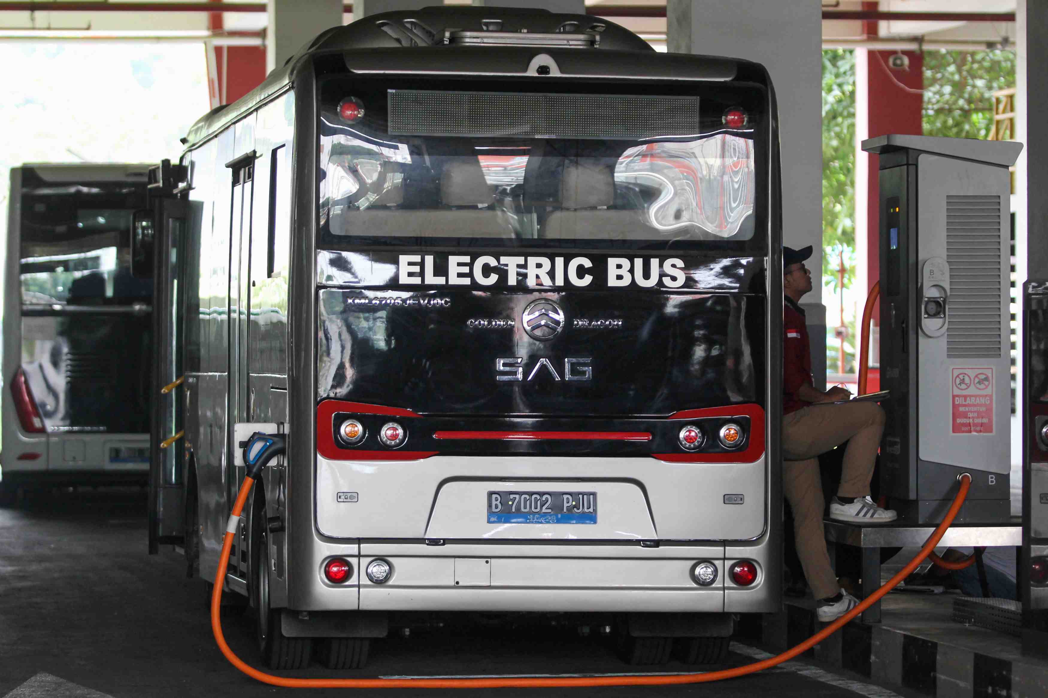 Penonton Piala Dunia U-17 di Surabaya Bisa Naik 110 Shuttle Bus Listrik ke Stadion