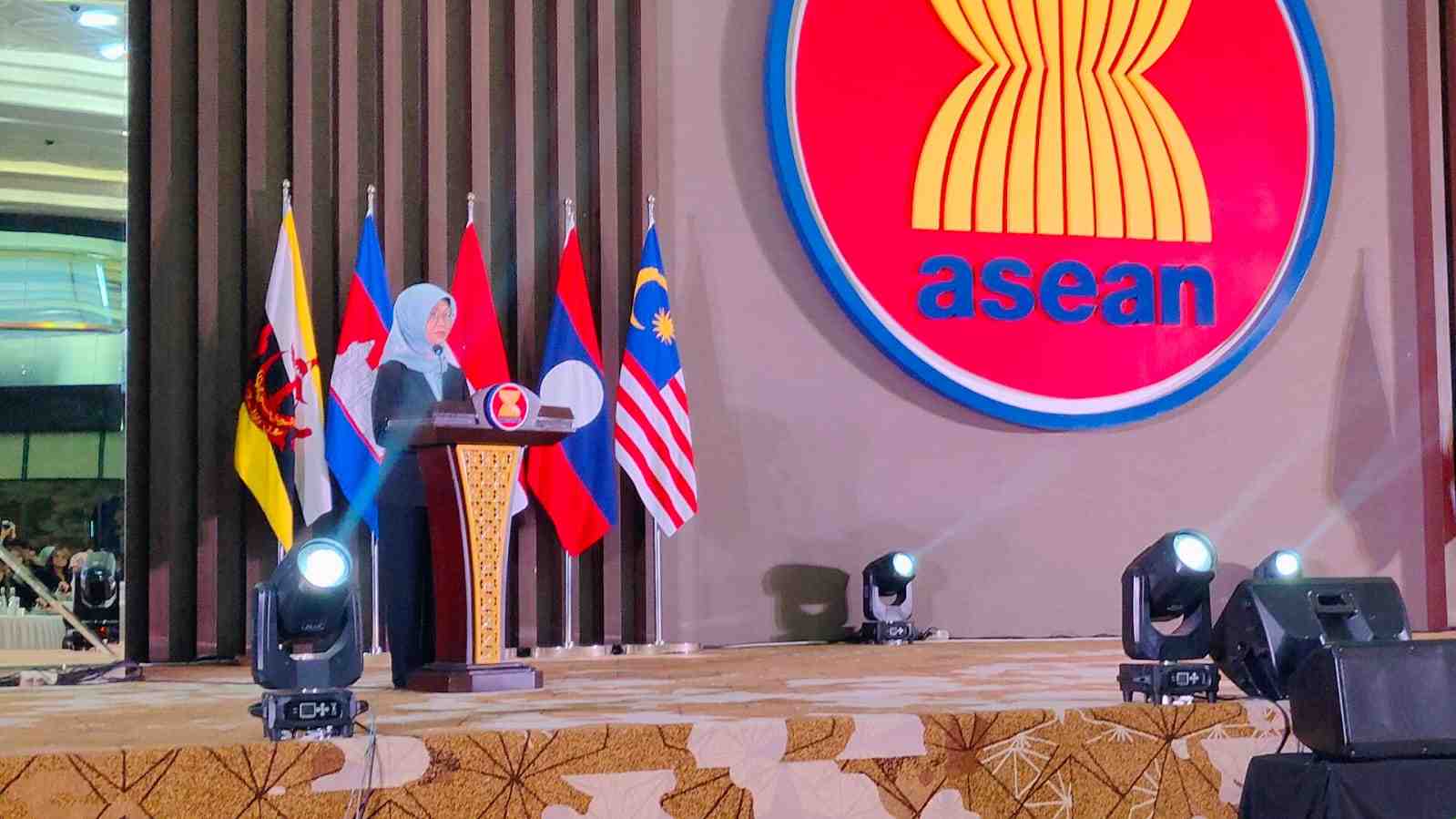 Pemuda Berperan Penting Membangun Kawasan ASEAN