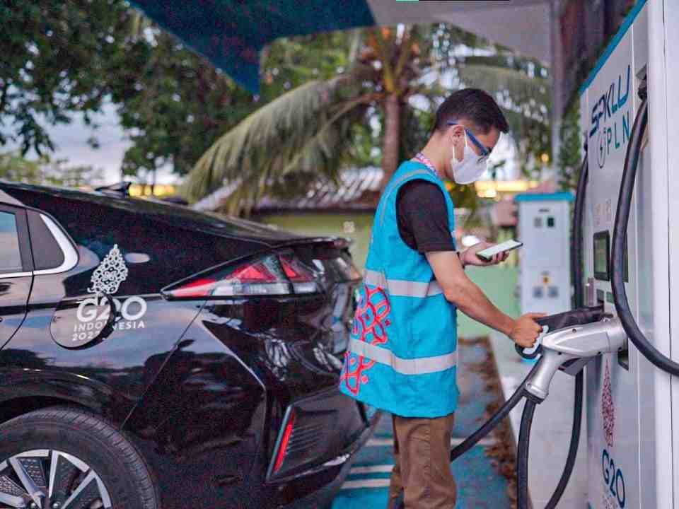 624 SPKLU di 411 Titik Strategis Siap Layani Pengguna Mobil Listrik saat Nataru