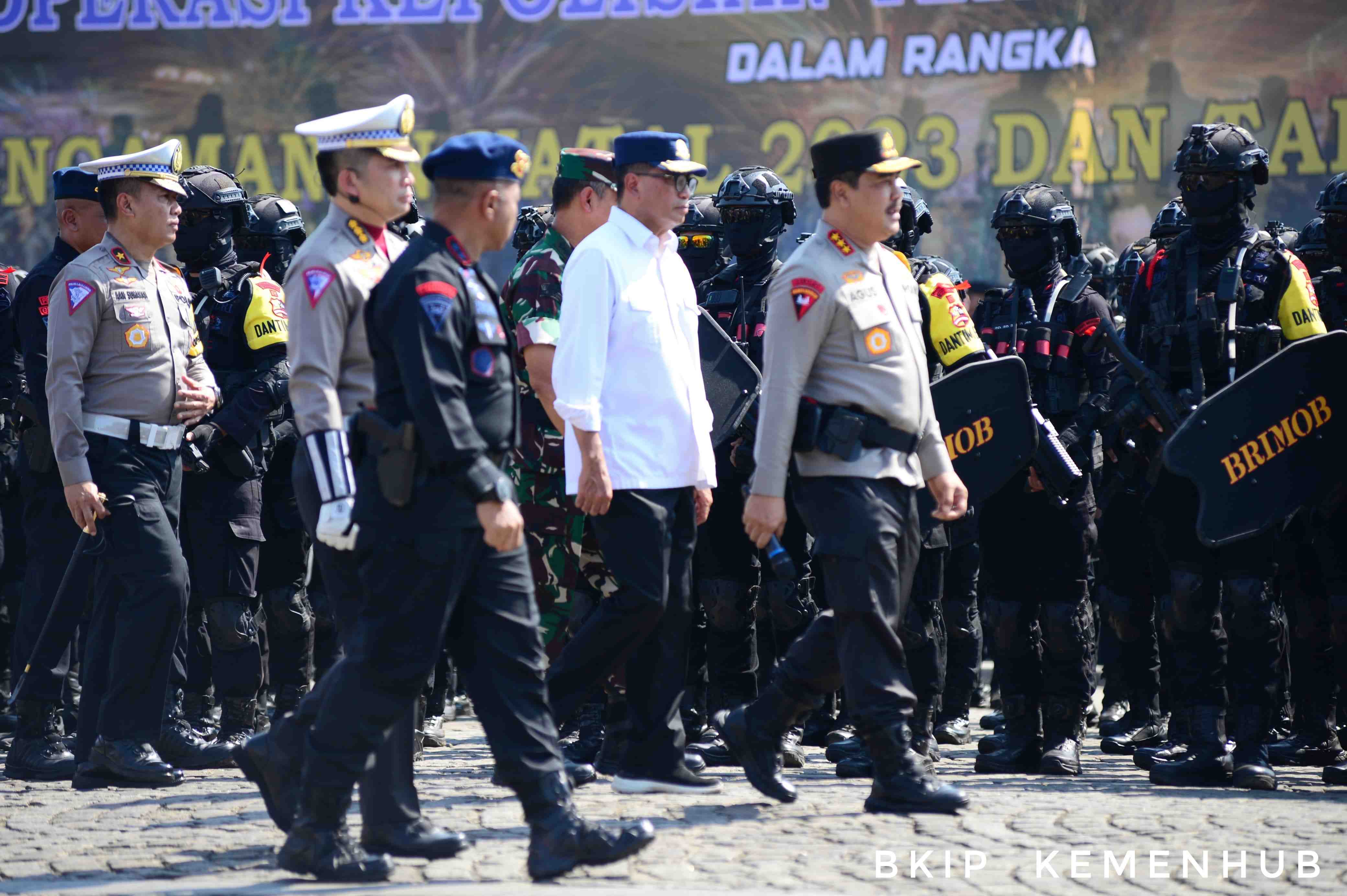 Menhub Minta Perhatian Khusus Jajarannya untuk Pelaku Perjalanan Wisata saat Libur Nataru