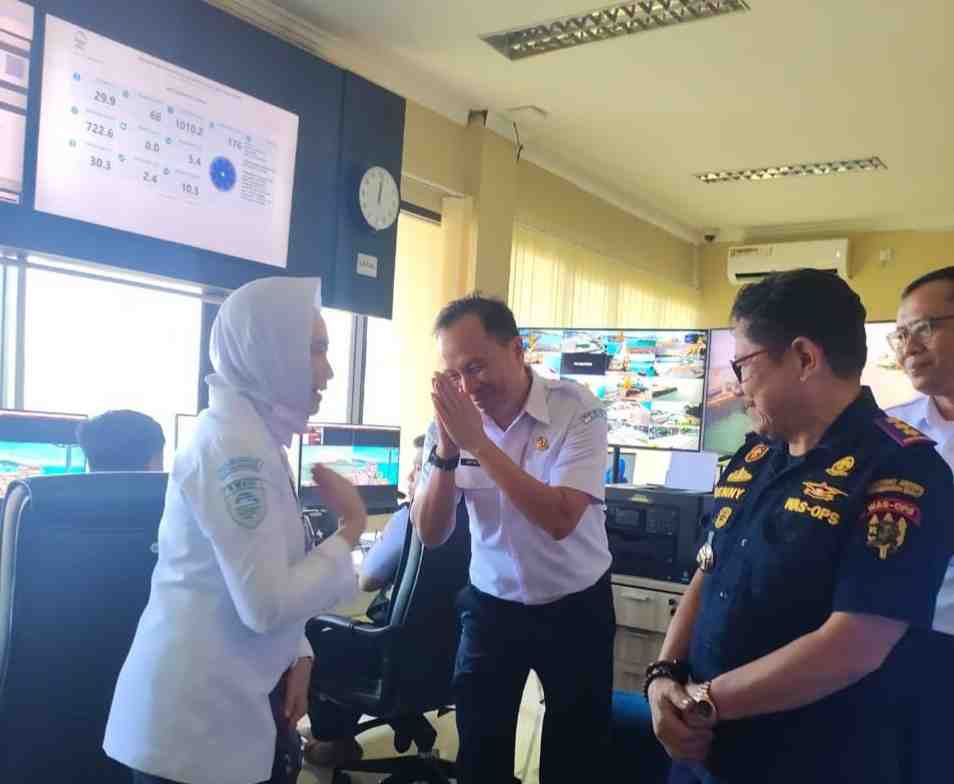 Kemenhub - BMKG Sinergi Antisipasi Cuaca Ekstrem di Sektor Penyeberangan Selama Periode Nataru