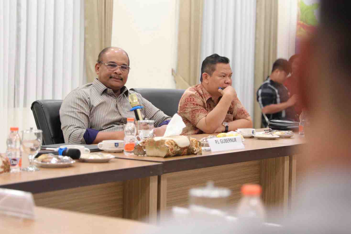 Respon Isu Kenaikan Harga, Pj Gubernur Kep. Babel Kumpulkan Pemangku Kepentingan 