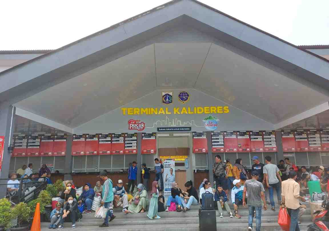 Puncak Mudik Nataru, 1.700 Penumpang Berangkat lewat Terminal Kalideres 
