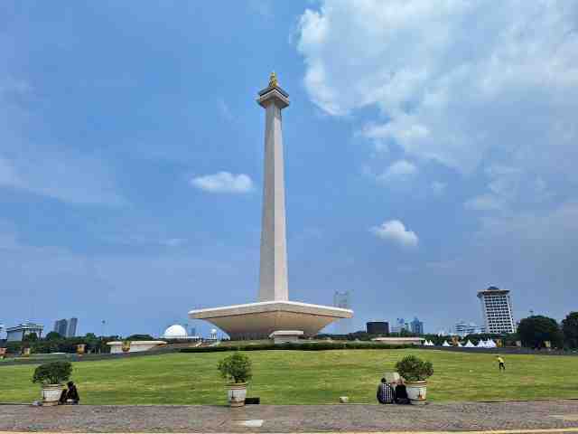 Menjelang Akhir 2023, Kawasan Monas Dibanjiri Wisatawan