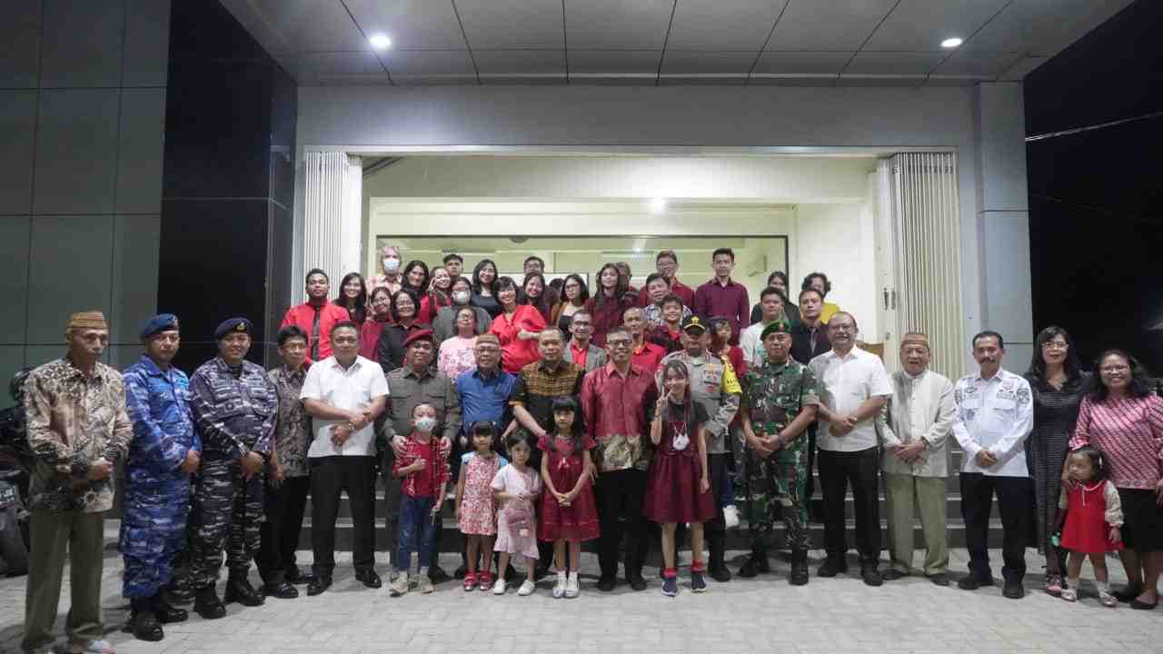 Misa Malam Natal di Gorontalo Berjalan Aman